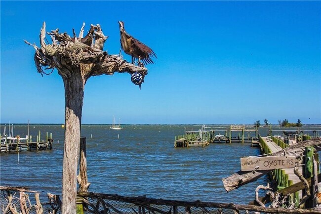 Building Photo - 1489 Whitmore St