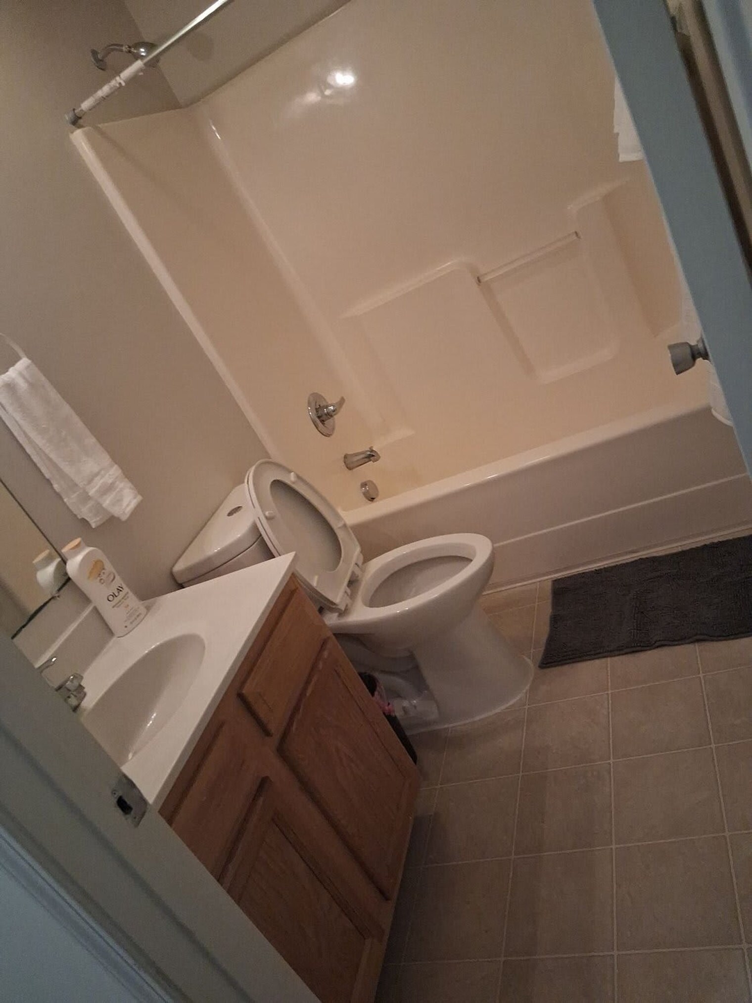 Building Photo - 1051 Southern Dr