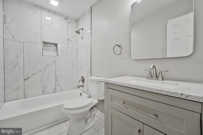 Building Photo - 4287 Exeter Dr