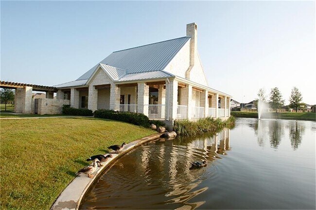 Building Photo - 21123 Amber Crossing Dr
