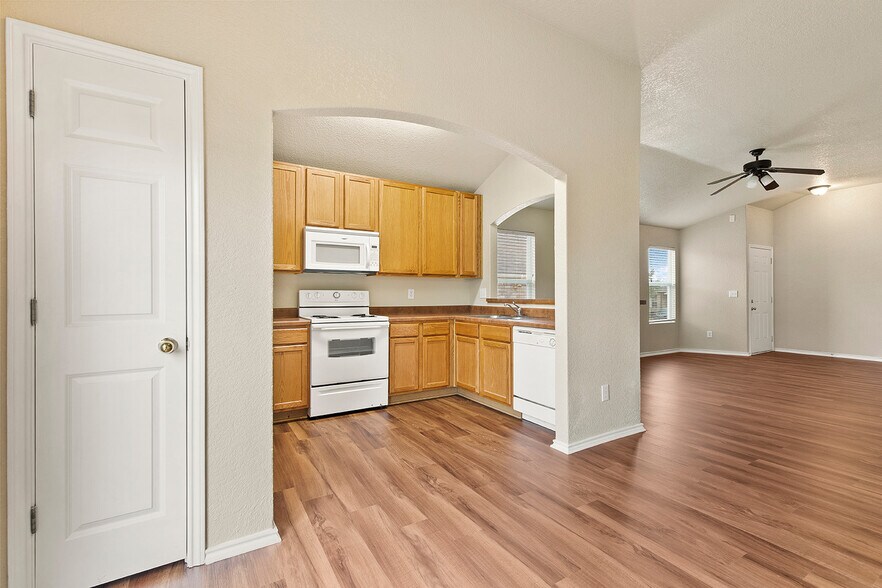 Building Photo - 9711 Copper Rock