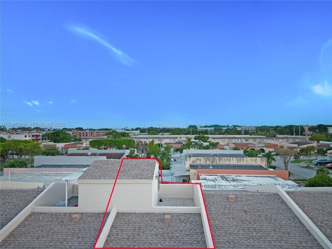 Building Photo - 1758 W 58th St