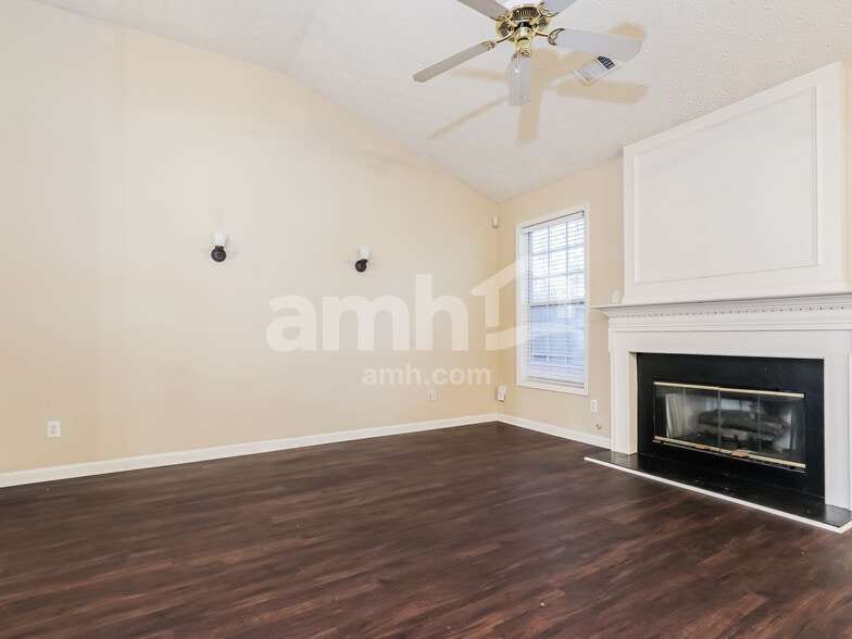 Building Photo - 412 Heathcliff Ct