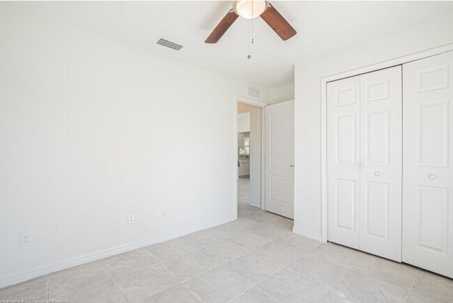 Building Photo - GREAT LAKE PLACID LOCATION 3/2/1-SEE IT TODAY