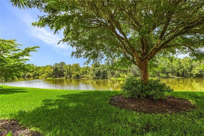 Building Photo - 3240 Cottonwood Bend