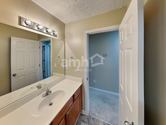 Building Photo - 4006 Pennick Ct