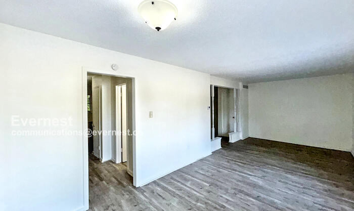 Building Photo - 3886 Camelia Cove