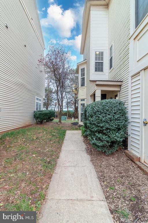 Building Photo - 21174 Domain Terrace