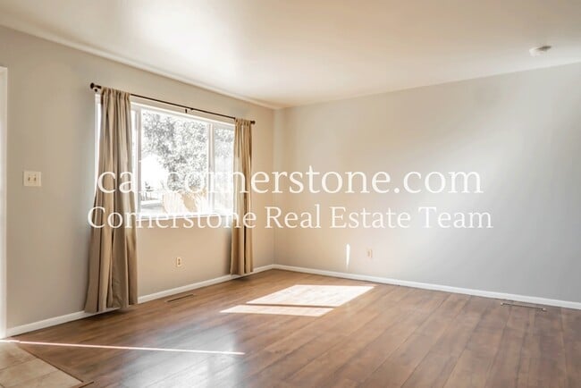 Building Photo - 3330 Calaveras Way