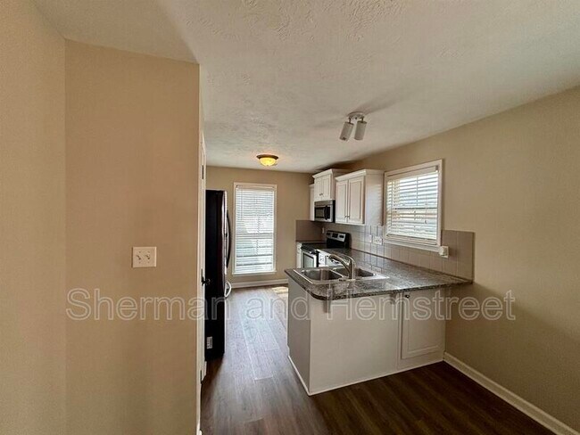 Building Photo - 1101 Grove Landing Ln