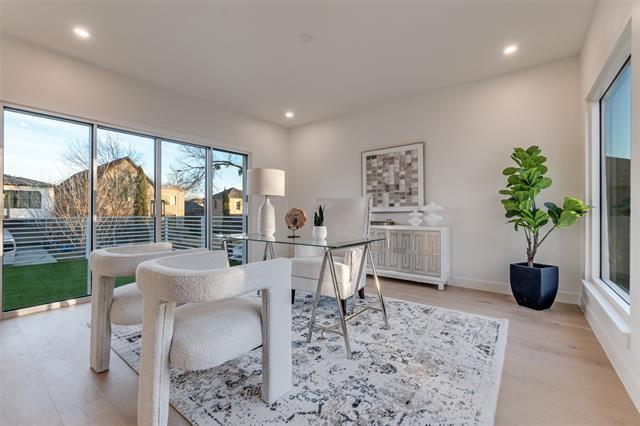 Building Photo - 3821 Beechwood Ln