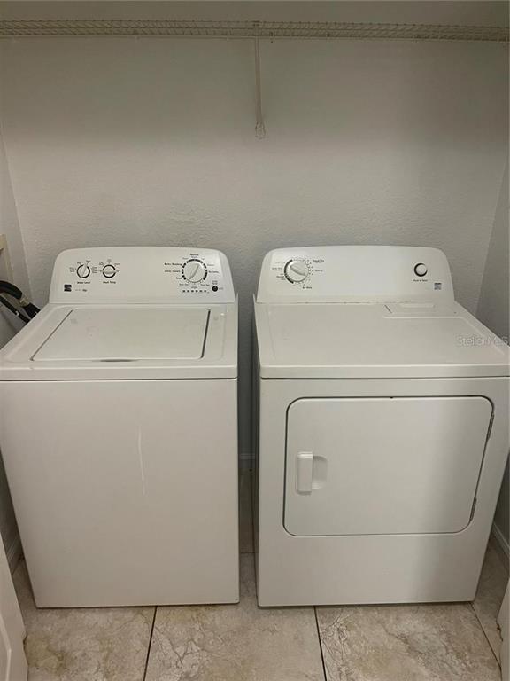 Building Photo - 6451 Old Park Ln