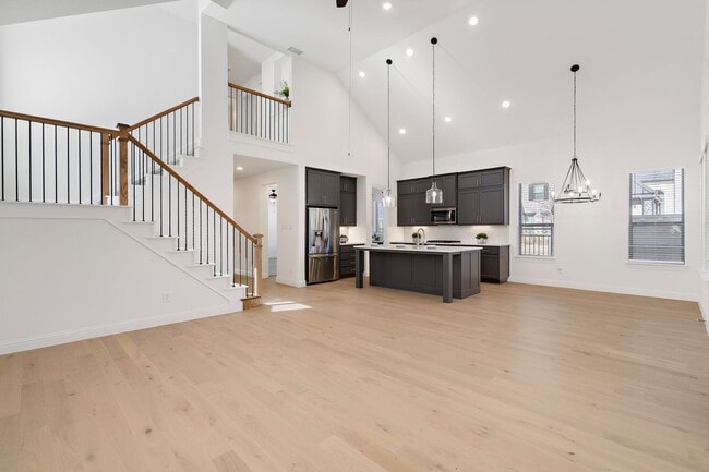 Building Photo - 2600 Chester Dr