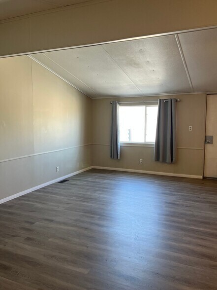 Building Photo - 4902 Ranchero Ln