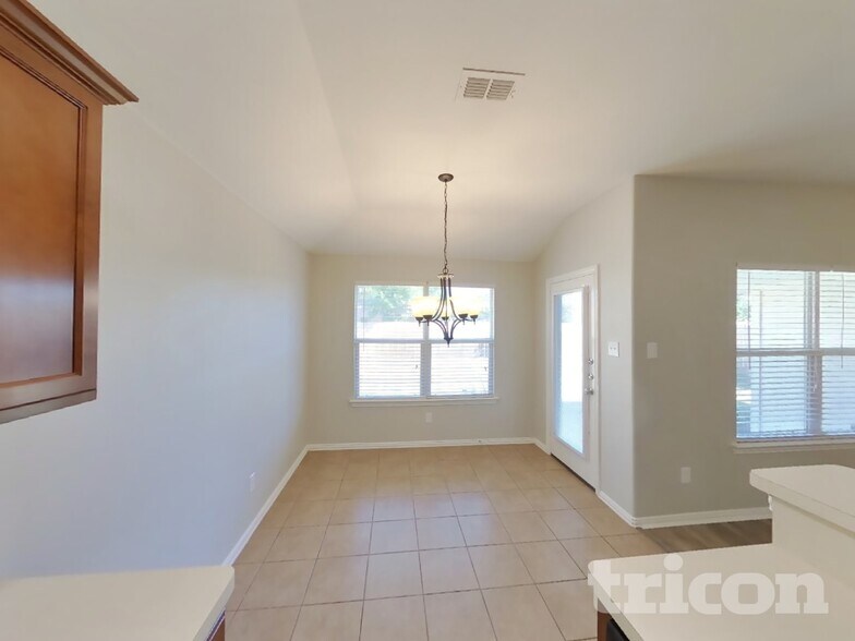 Building Photo - 1224 Camden Yard Dr