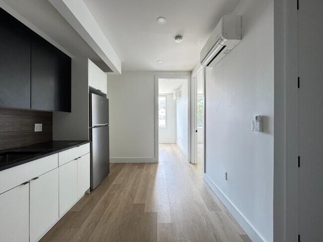 Building Photo - 2 bedroom in BROOKLYN NY 11210