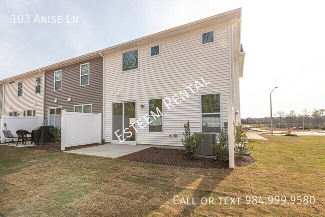 Building Photo - 103 Anise Ln