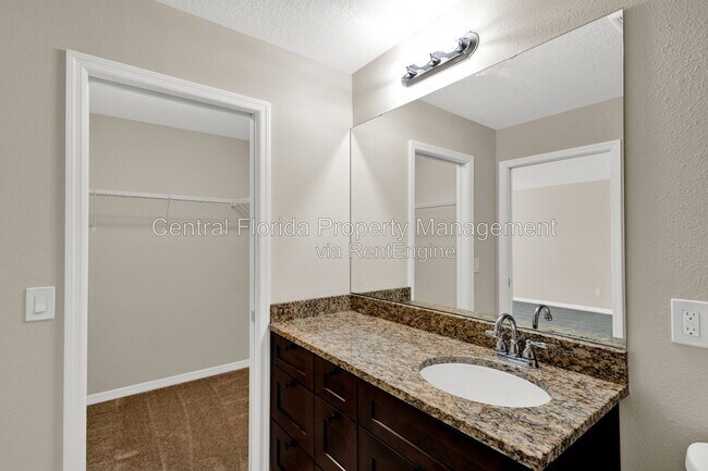Building Photo - 8644 Elder Ln
