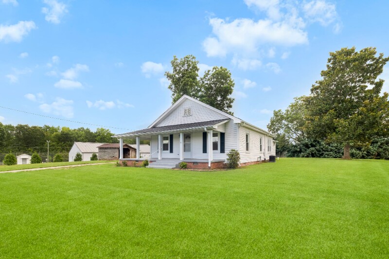 Building Photo - 2811 Locust Hill Rd