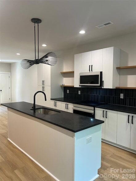 Building Photo - 1360 Briar Creek Rd