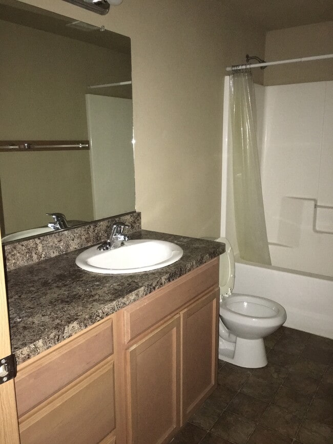 Building Photo - NE Stephens