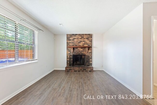 Building Photo - 7740 McKnight Dr