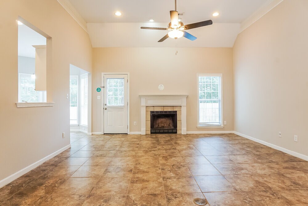 Building Photo - 392 Old Cahaba Trail