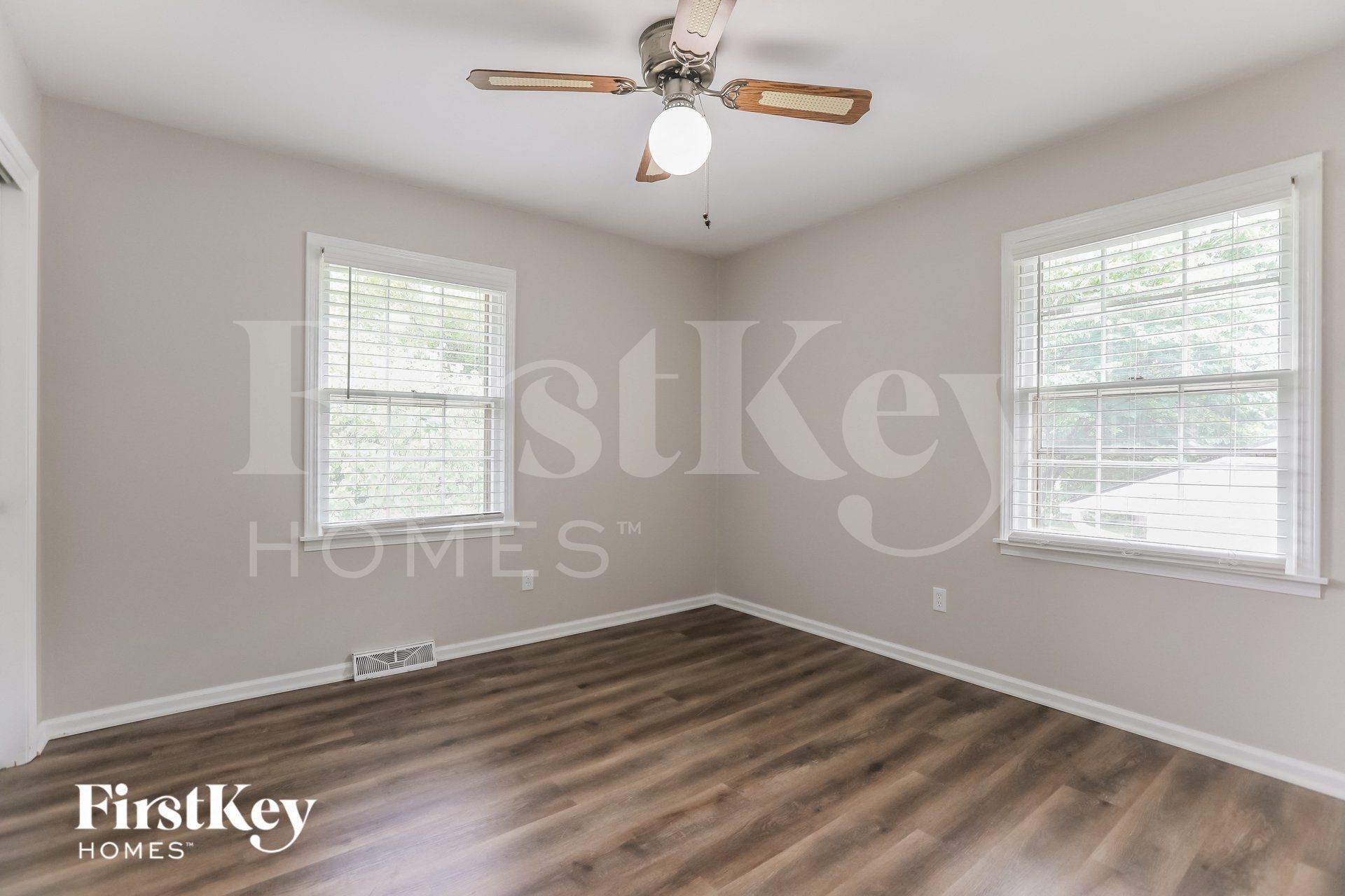 Building Photo - 8117 Hardy St