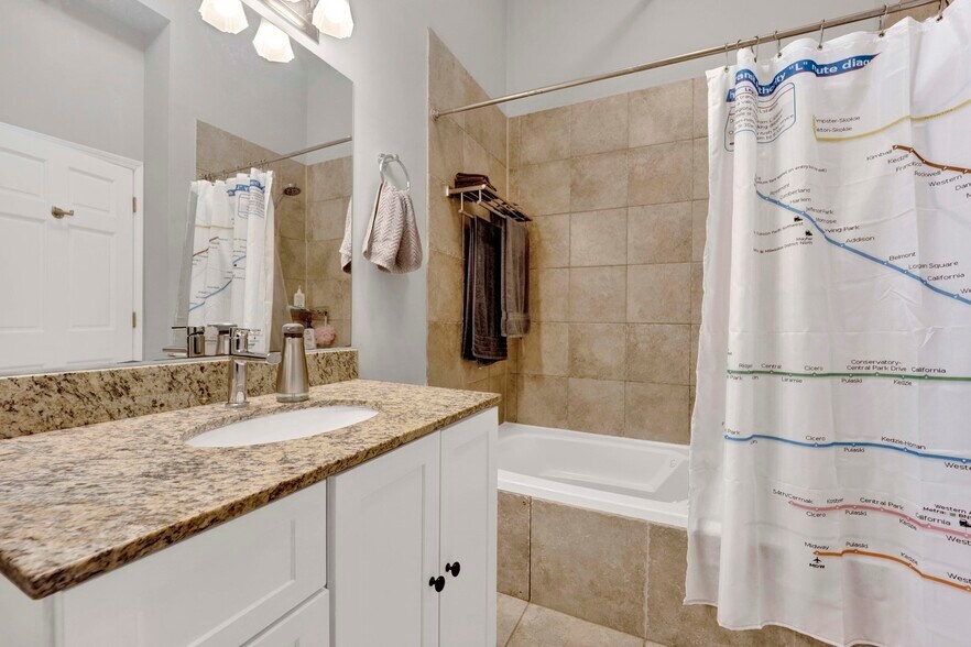 Building Photo - 1516 S Wabash Ave