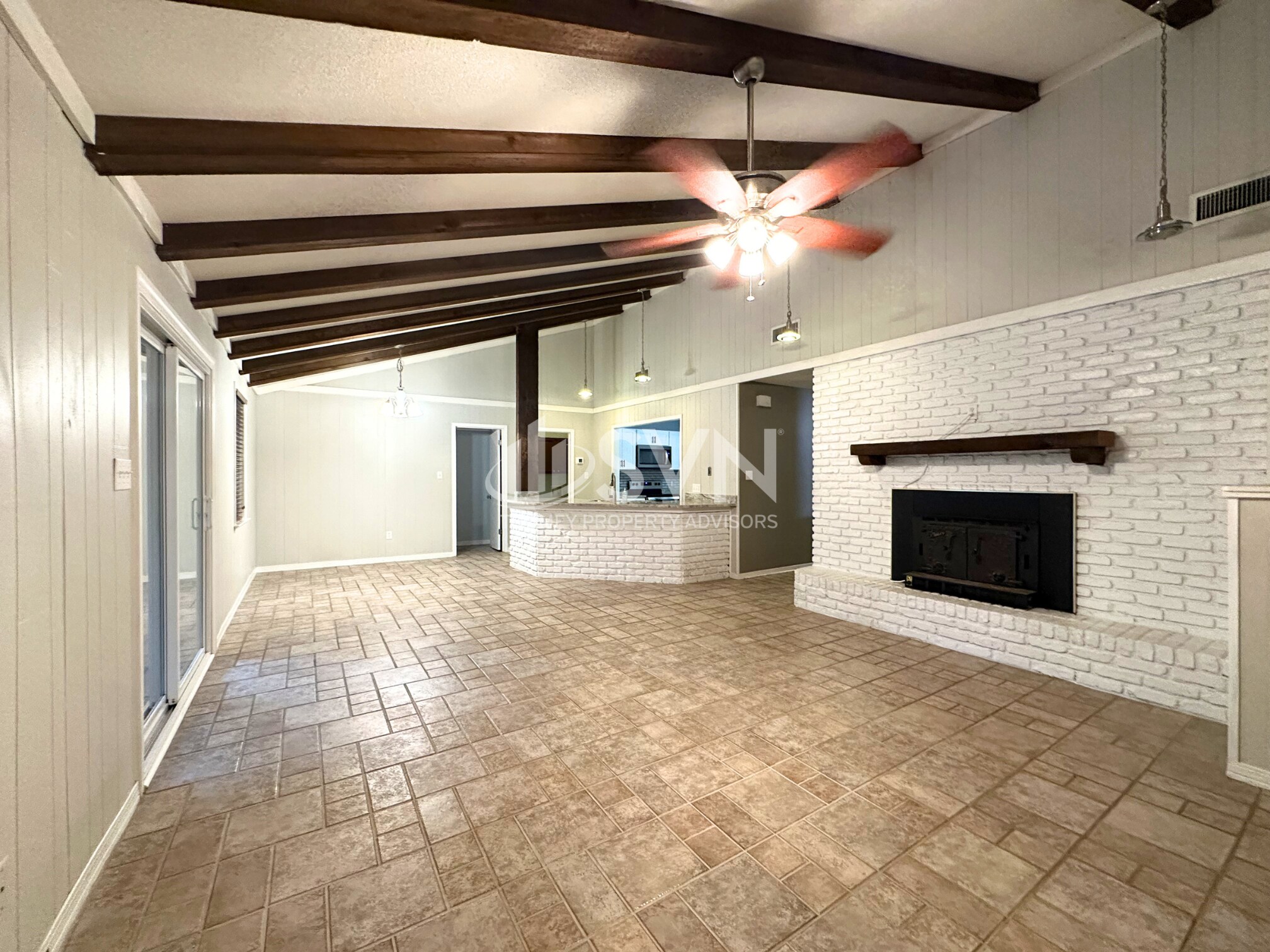 Building Photo - 662 Ridgewood Dr