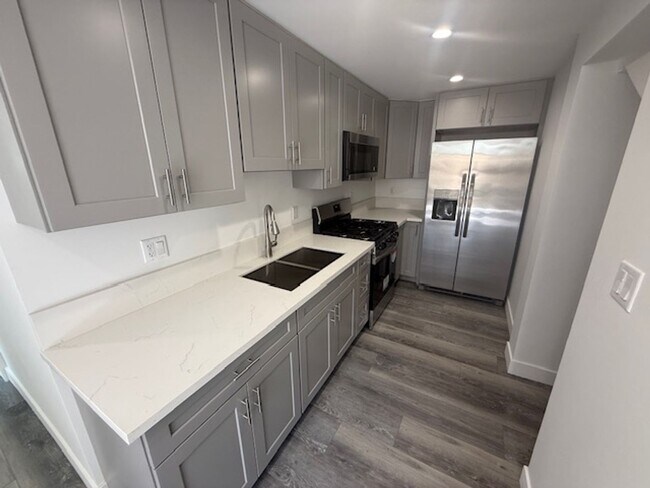 Building Photo - ADU 2 Bedroom for Rent in Sylmar!
