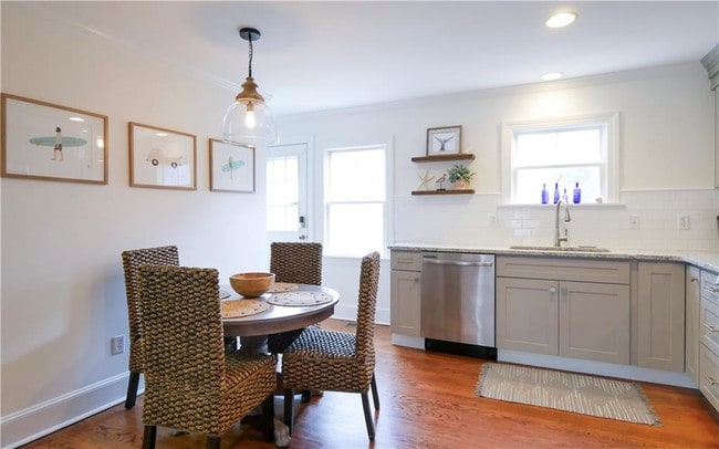 Building Photo - 45 1/2 2nd St