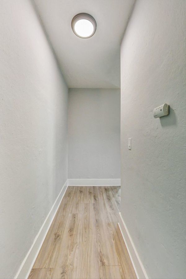 Building Photo - 1444 1st Ave Pl