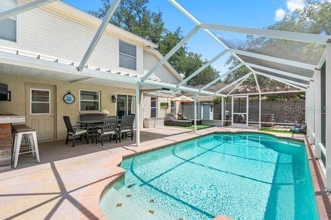 Building Photo - 2301 Millcreek Ct