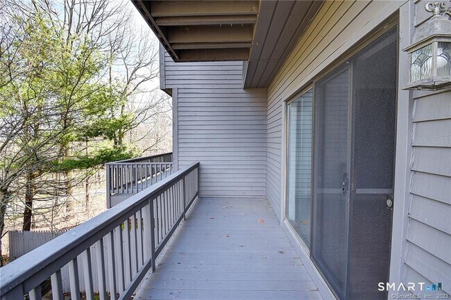 Building Photo - 334 Conestoga Way