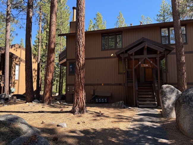 Building Photo - Tri-Level Lake Village Condo - 2 Bed + Bonus Room -  with Upgrades