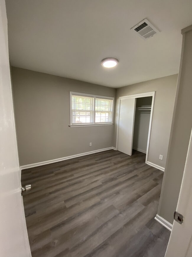 Building Photo - 4253 Ridgefield Ct