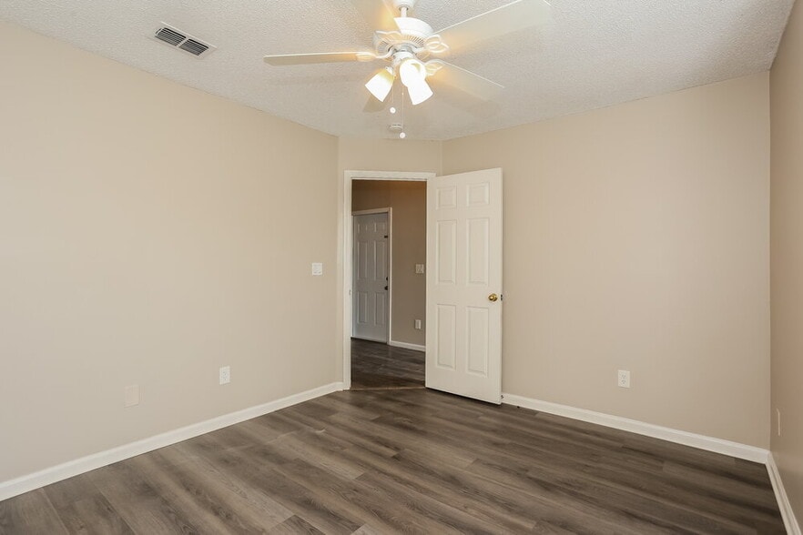 Building Photo - 3273 Net Ct