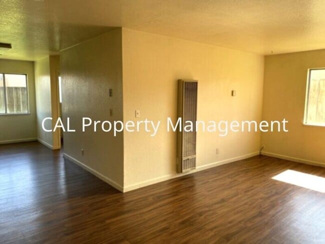 Building Photo - 1 Bedroom 1 Bathroom apartment in King City, CA!