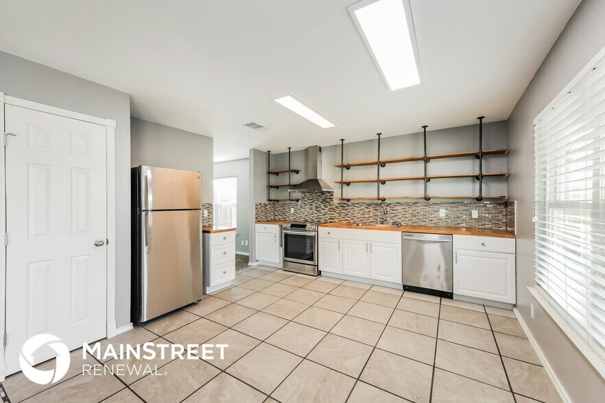 Building Photo - 6850 Rebel Grove Dr