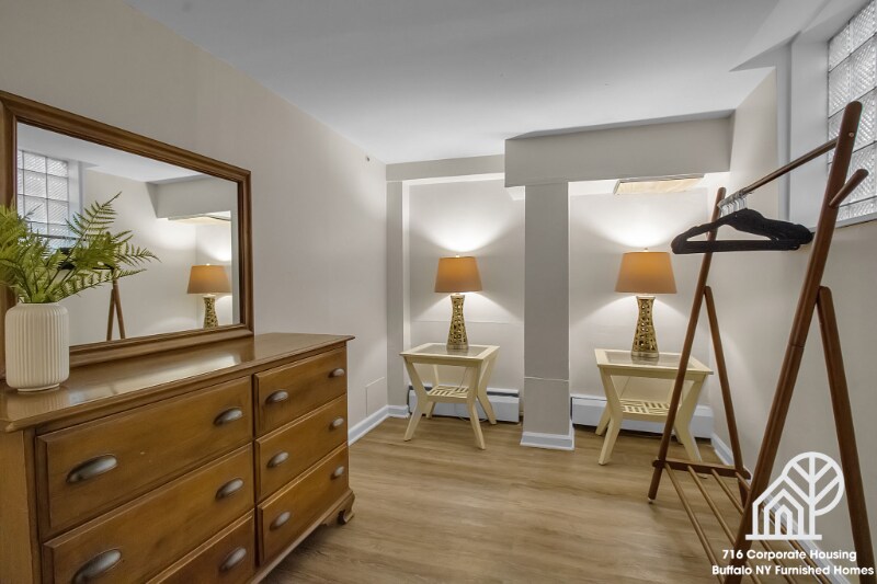 Building Photo - 1540 Abbott Rd