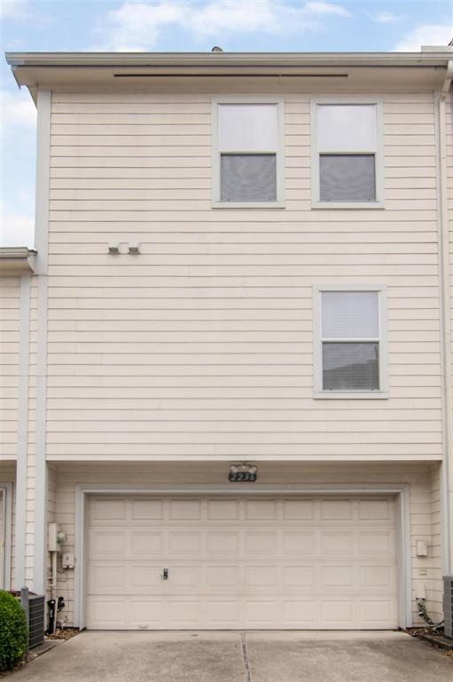 Building Photo - 2236 Ann St