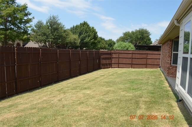 Building Photo - 9638 Castlerock Tr