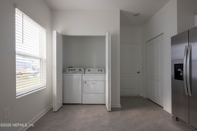 Building Photo - 106 Tidal Bch Ave