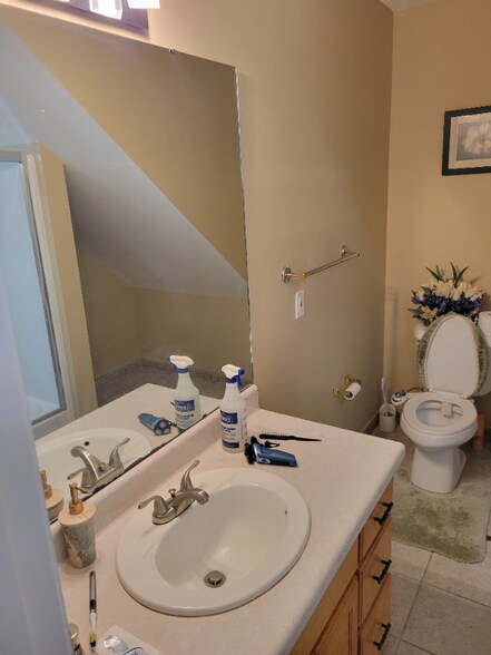 Building Photo - 310 Hillridge Cove