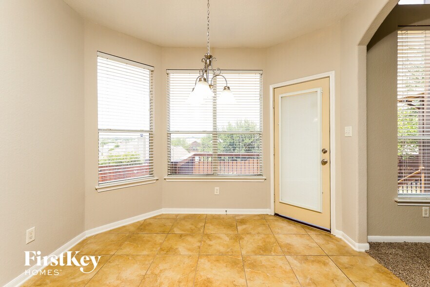 Building Photo - 2225 Crary Meadow