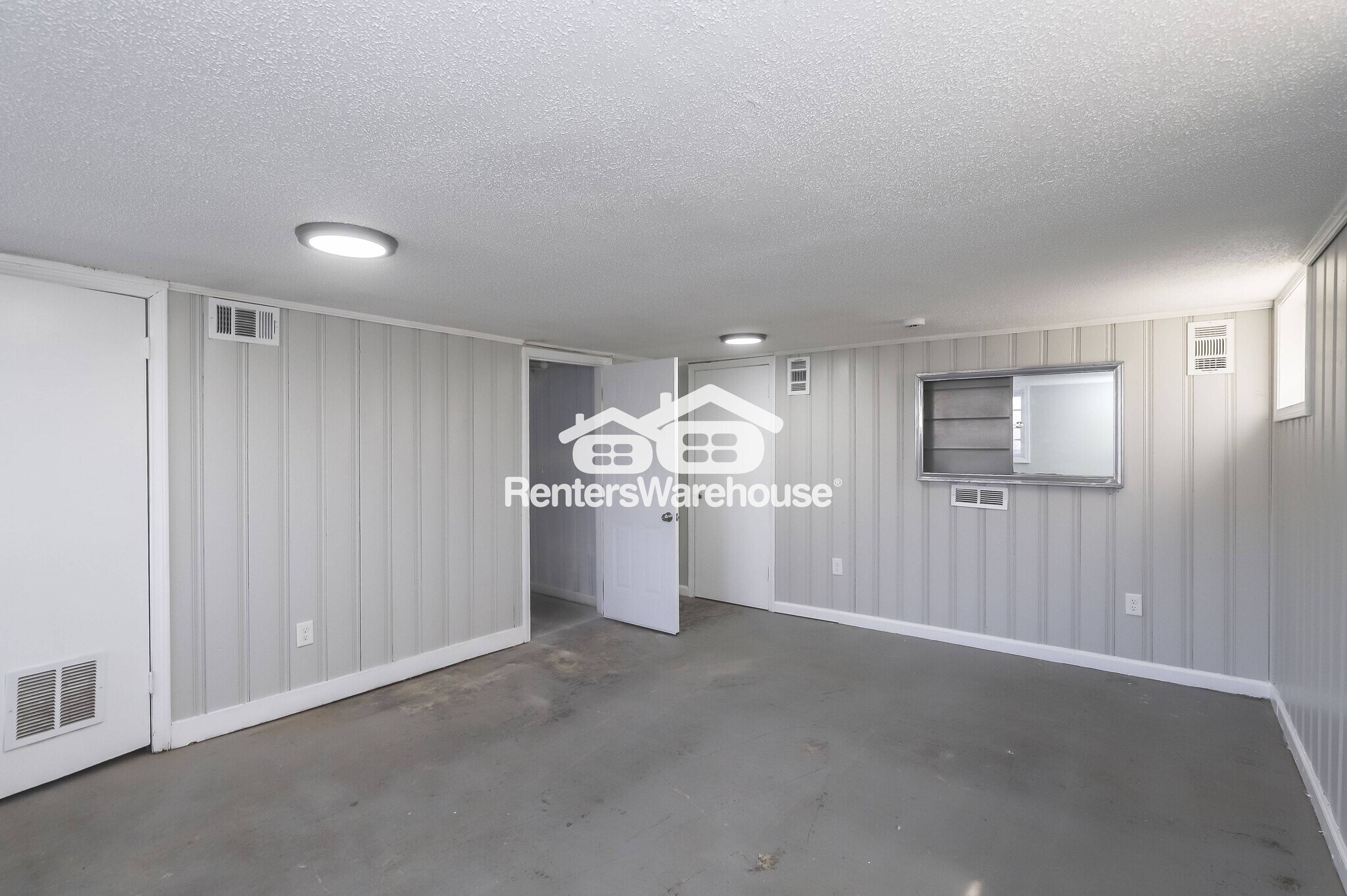 Building Photo - 4714 E 40th Terrace