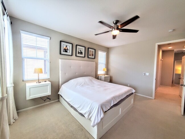 Building Photo - Gorgeous Home- Lots of Upgrades