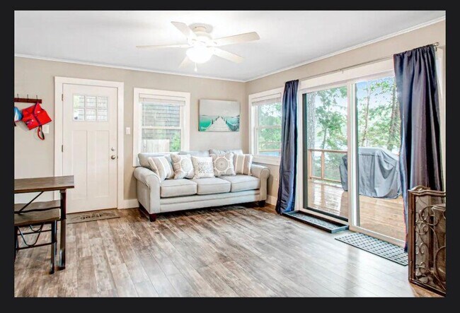 View of living room. From kitchen - 13713 Wye Lake Blvd SW