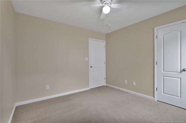 Building Photo - 672 Hogart St